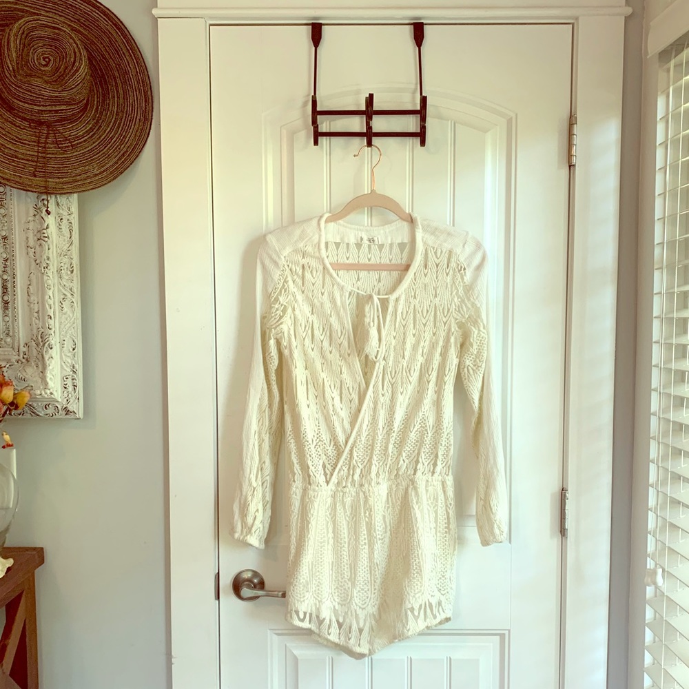 VOLCOM. STONE ROW. BODY SUIT